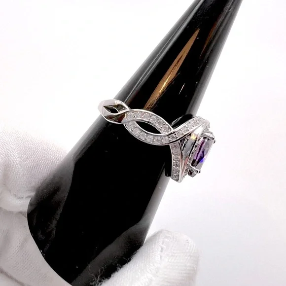Sale $25 Firm! .925 Sterling Silver Simulated Amethyst Cz Ring - Picture 11 of 17